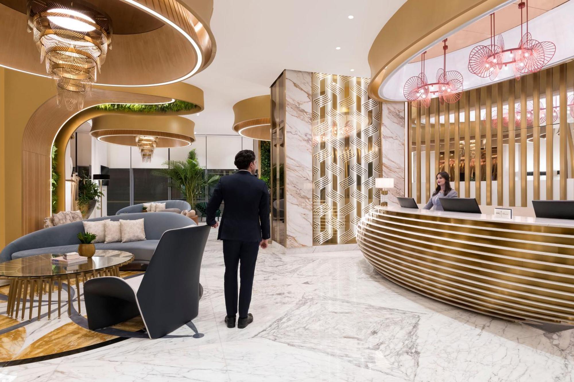 Velero Hotel Doha Lusail Екстер'єр фото The lobby of the hotel
