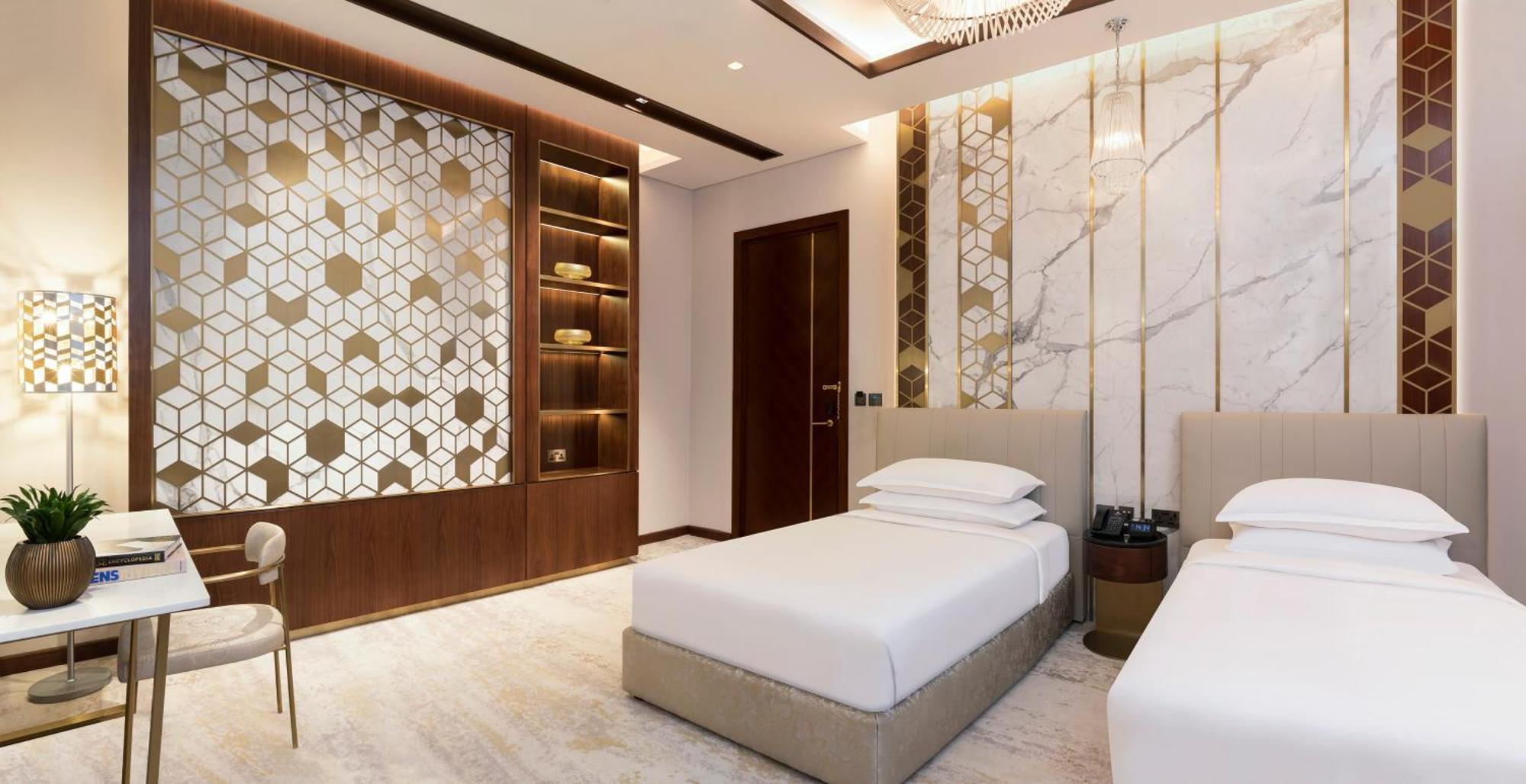 Velero Hotel Doha Lusail Екстер'єр фото A guest room at the hotel